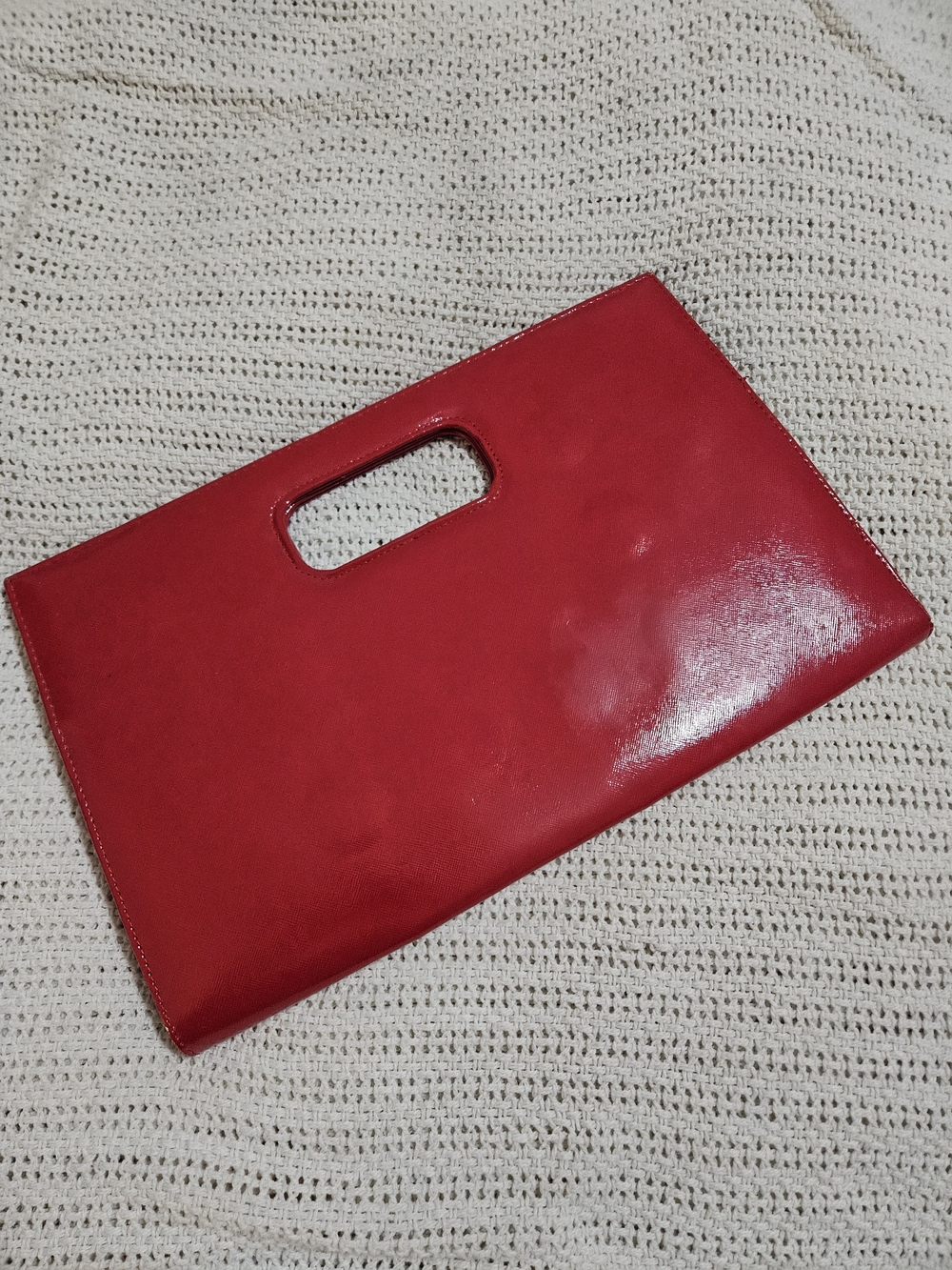 Chic Red Cutout Handle Clutch